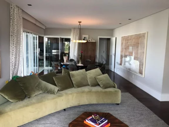 Imagem Luxuosa cobertura duplex de alto padrão na cobiçada Vila Nova Conceição, com incríveis 411m² e 5 vagas de garagem. Com um design clean e moderno, as