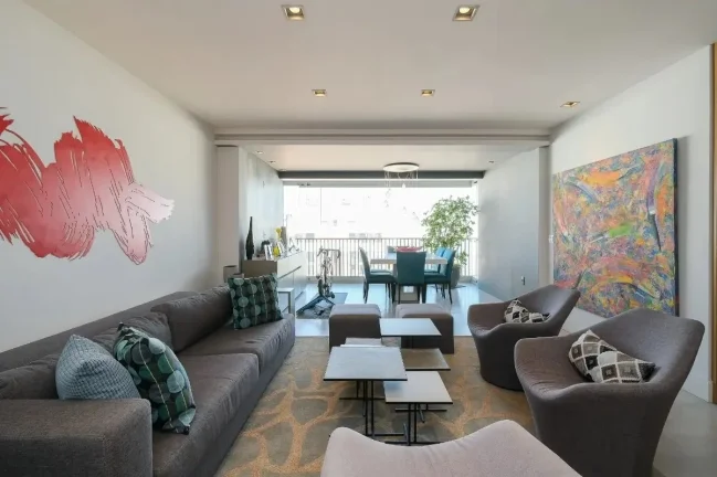 Imagem Apartamento 175M², 3Q, 3 Suítes, 4 Banheiros, 2 Vagas, Varanda, Academia, Piscina, Churrasqueira, Coworking, Deck Molhado, Brinquedoteca, Playground.