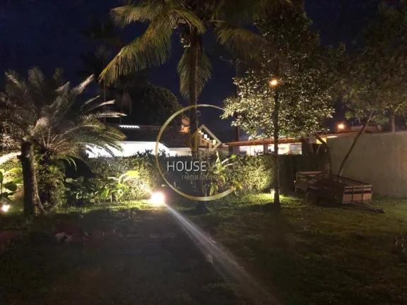 Imagem Casa 3 dormitórios ( 3 Suítes),Pé na Areia Praia Maranduba, 280m², Ubatuba.