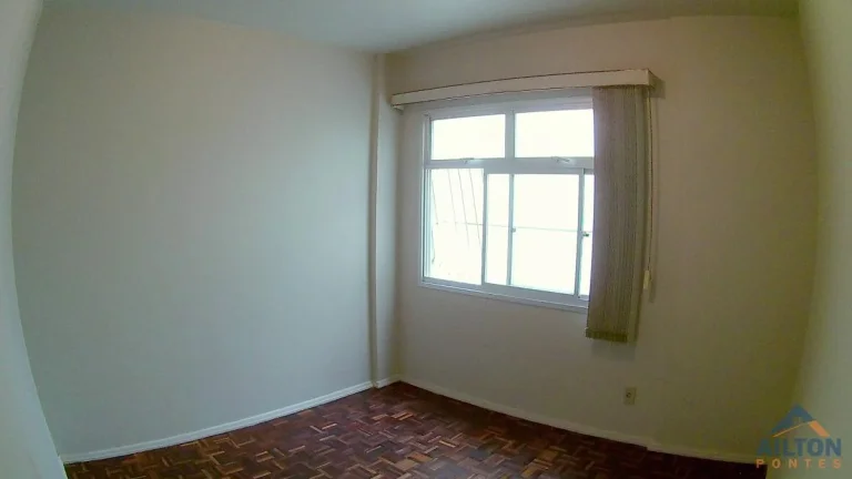 Imagem Apartamento com 2 Quartos + DCE à Venda no Centro - Guarapari/ES