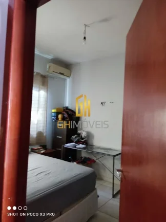 Imagem CA1586

Casa com 3 quartos no Moinho dos Ventos, com 120m² de área construída 

A casa possui:

-...