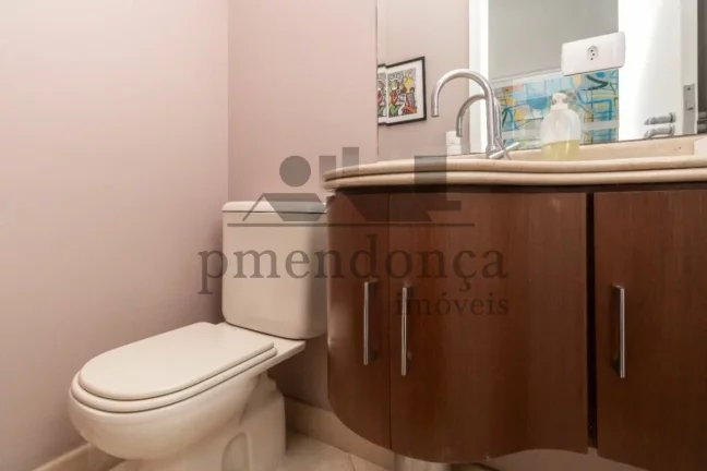 Imagem Apartamento em Perdizes com 4 quartos (3 sui­tes) e 3 vagas, 143m².