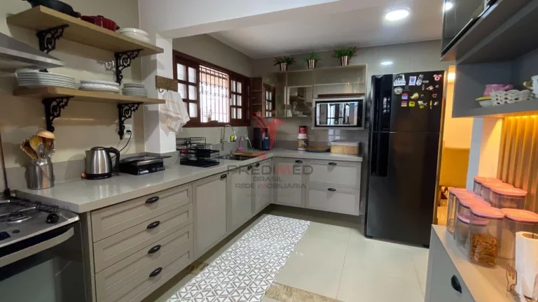 Imagem CASA NO BESSA com área gourmet,piscina, terraço.- R$ 1.200.000,00