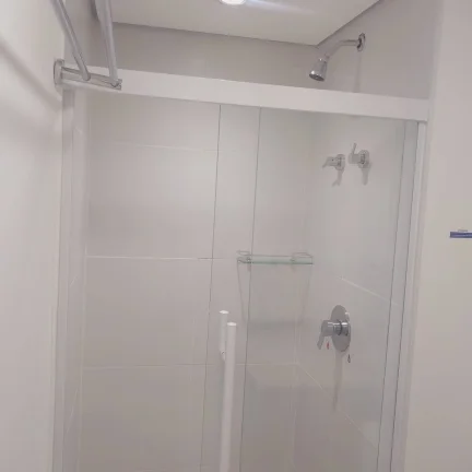 Imagem Apartamento Mobiliado Paraíso - 25M², 1 Dorm, Varanda Envidraçada.