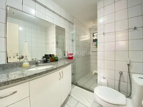 Imagem Aluguel de apartamento mobiliada com 3 quartos sendo 1 suíte, banheiro social, sala para 2 ambts, 2 vagas de garagem cond. club OBS; SÓ DISPONIVEL DIA 18/05