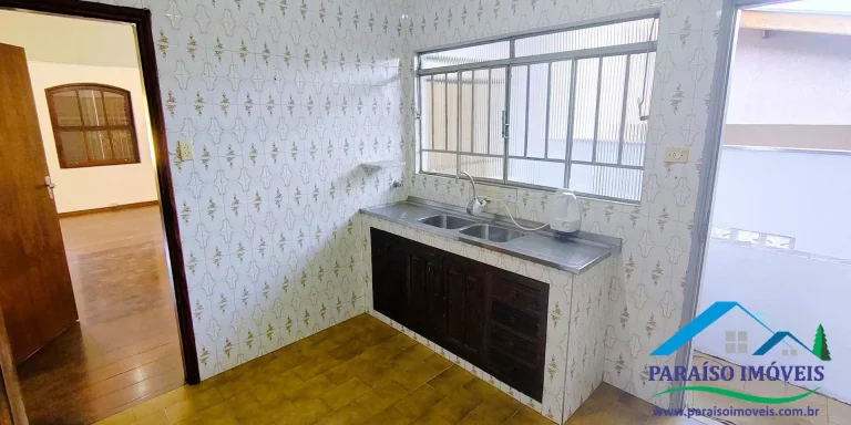 Imagem Oportunidade Única de Investimento e Moradia no Coração de Paraisópolis, MG