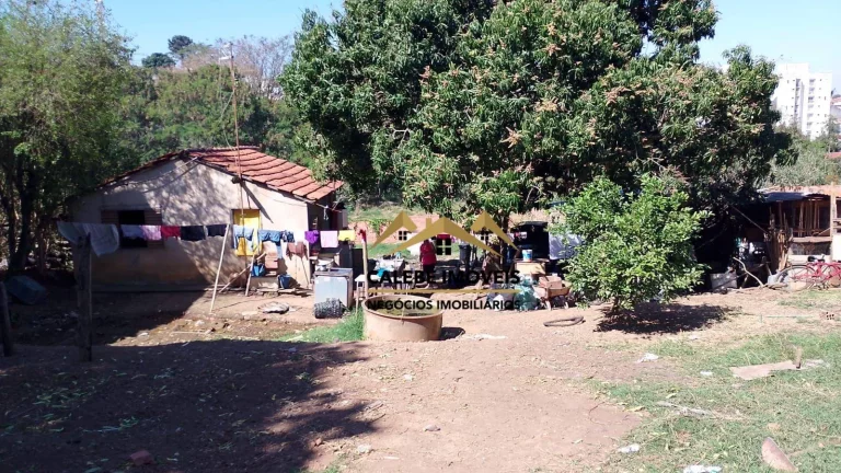 Imagem Terreno à venda, 2060 m² por R$ 1.200.000,00 - Centro - Tatuí/SP