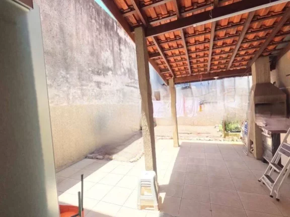 Imagem Sobrado com 3 dormitórios no Cajuru - Condomínio Fechado