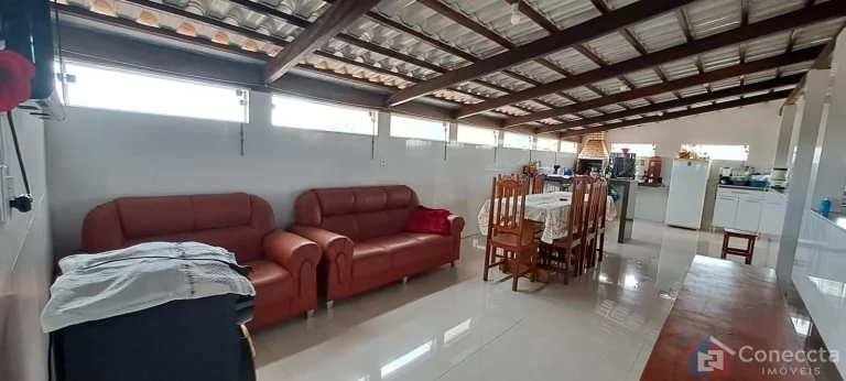 Imagem Casa Ampla com 2 Suítes + Edícula Completa | 390m² de Construção | Garagem p/ 10 Carros – Oportunidade!
