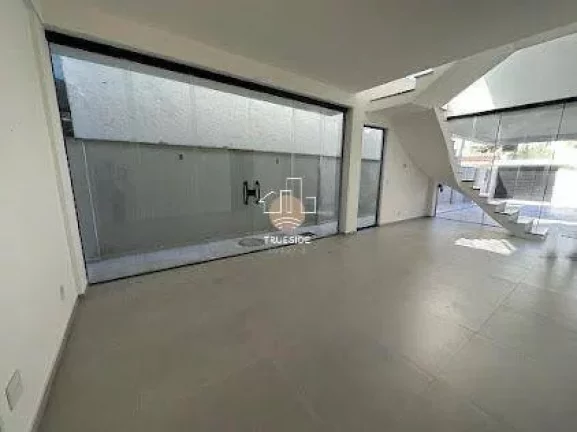 Imagem Casa Alto Padrão | Vargem Pequena