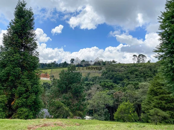 Terreno à venda em Campos do Jordão – Em loteamento de alto padrão