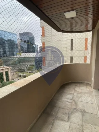 Imagem Imperdível: Apartamento à venda em São Paulo - Itaim Bibi, 3 quartos, 3 suítes, 209m², 3 vagas. Confira!