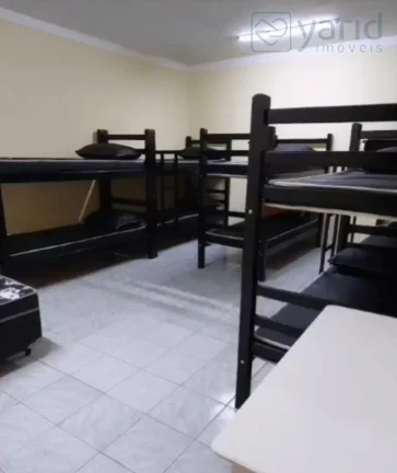 Imagem Chácara à venda em Jundiaí-SP, bairro Ivoturucaia: 2 quartos, 1 suíte, 1 sala, 2 banheiros, 259m². Aproveite essa oportunidade!
