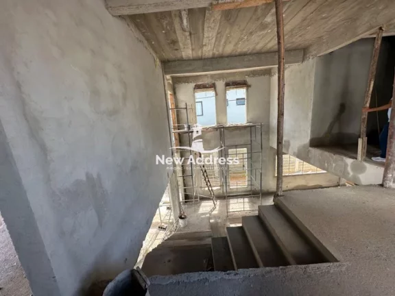 Imagem Casa Duplex em construção à venda no condomínio Riviera Park!