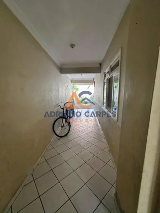 Imagem Casa ampla com 5 dormitórios, sendo 1 suíte, em Gaspar no bairro Coloninha - Santa Catarina Adriano Carpes Imóveis vende