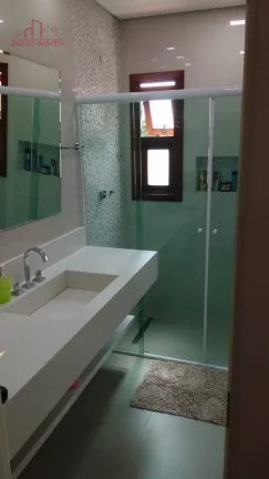 Imagem Casa em Condomínio Fechado - 310m² - 5 dormitórios
