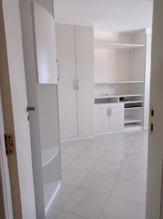 Imagem Apartamento de Luxo no Condomínio Piazza Fiorentina - 4 Suítes, 11° Andar, 2 Vagas de Garagem