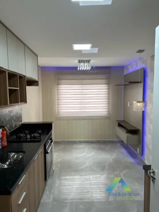 Imagem Lindo apartamento semi mobiliado recém reformado com fino padrão de acabamento.