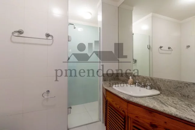 Imagem Apartamento reformado na Haddock Lobo, 3 quartos (1suíte) e 1 vaga.