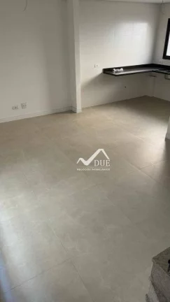 Imagem Village tipo sobrado com 2 suites. 4 banheiros, espaço gourmet para churrasqueira à venda, 89 m² por R$ 810.000 - Boqueirão - Santos/SP