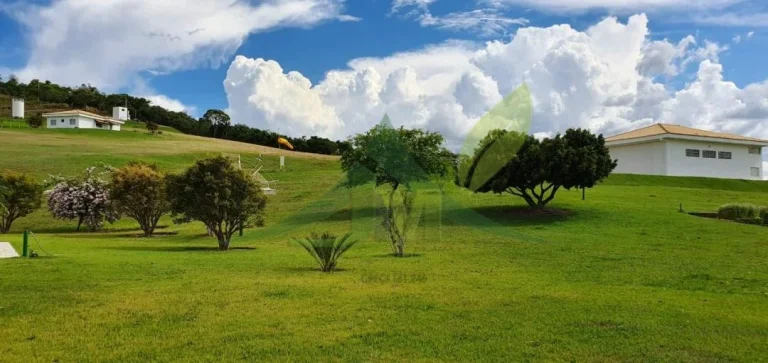 Imagem Mansão à Venda na Beira da Represa de Piracaia – Exclusividade e Sofisticaç