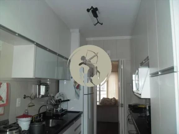 Imagem EXCELENTE APARTAMENTO, PRÓXIMO AO ORQUIDÁRIO A MEIA QUADRA DA PRAIA, 2 VAGAS EM ÓTIMO ESTADO. VIS...