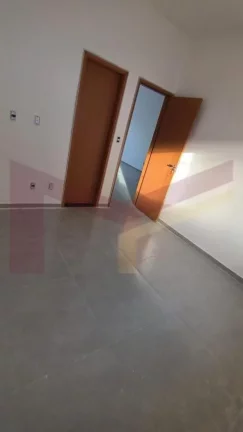 Imagem Casa 2/4 sendo 1 suite no Sim