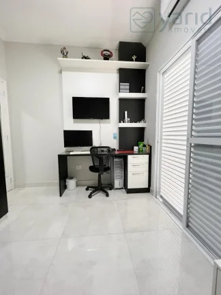 Imagem Imperdível oportunidade: Casa à venda em na cidade de - 3 quartos, 1 suíte, 2 salas, 3 banheiros, 4 vagas de garagem, 166m².