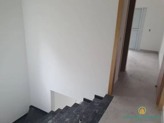Imagem Ótima casa com 3 dormitórios, sendo 1 suíte em condomínio