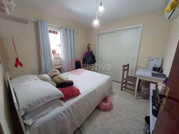 Imagem Casa Individual em condominio, 2 quartos, Bacaxá, Saquarema - RJ