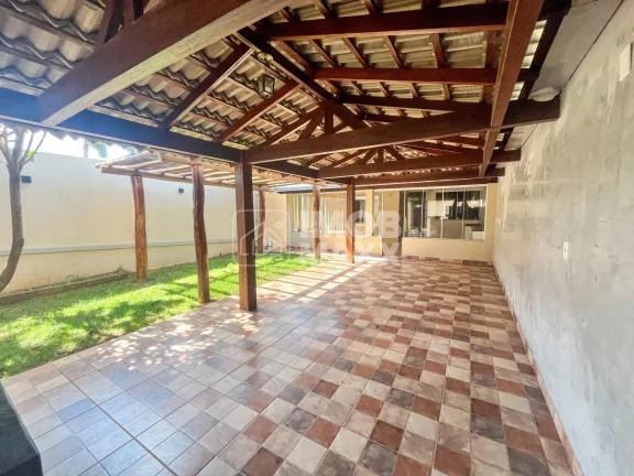 Imagem Espetacular Casa em Condominio Fechado por R$ 990.000