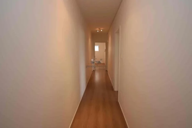 Imagem Apartamento em Ã³timas condiÃ§Ãµes com iluminaÃ§Ã£o natural e janelas em todos os ambiente...