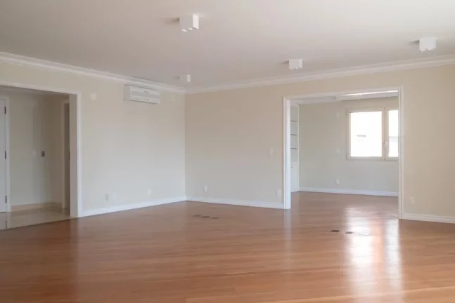 Imagem Luxury 3 Bedroom Apartment for Sale in São Paulo - Jardim Paulistano 3 Suites, 4 Bathrooms, 3 Parking Spaces, 278m² Area