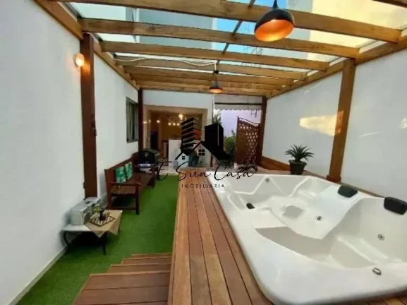 Imagem Casa à Venda em condomínio 2 Quartos Bairro Cabral Contagem MG