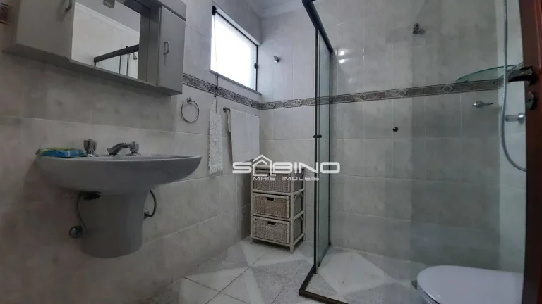 Imagem Casa para à venda na Riviera, com 4 dormitórios sendo 4 suítes, 402m² área útil 3 vagas