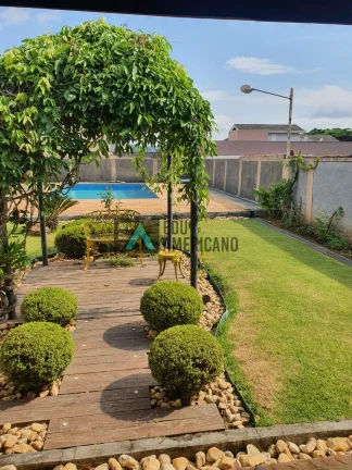 Imagem Casa com excelente terreno à venda em bairro residencial