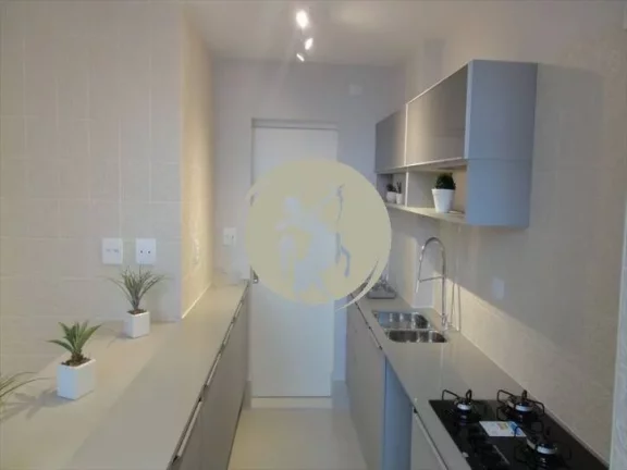 Imagem OPORTUNIDADE NO EMBARÉ TODO REFORMADO NA QUADRA DA PRAIA, APARTAMENTO AMPLO, TOTALMENTE REFORMADO C...