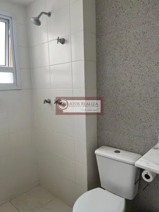Imagem Alugo Grande oportunidade na vila Andrade, região do Morumbi, Apartamento de 58m², com 2 suítes, lavabo, Sacada, Sala, cozinha com armários, 2 Vargas fixas e cobertas, fazer completo, com mercadinho no condomínio que incluí água e gás, valor R$ 2.100 + co