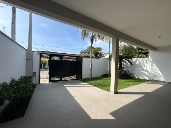 Imagem Casa para Venda em Itanhaém, Cibratel I, 3 dormitórios, 1 suíte, 2 banheiros, 2 vagas