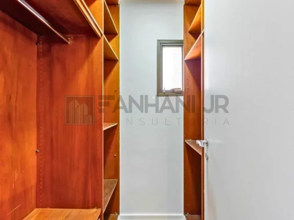 Imagem Apartamento de alto padrão para locação em São Paulo-SP, Jardim Europa: 4 quartos, 2 suítes, 3 salas, 3 banheiros, 2 vagas, 250m².