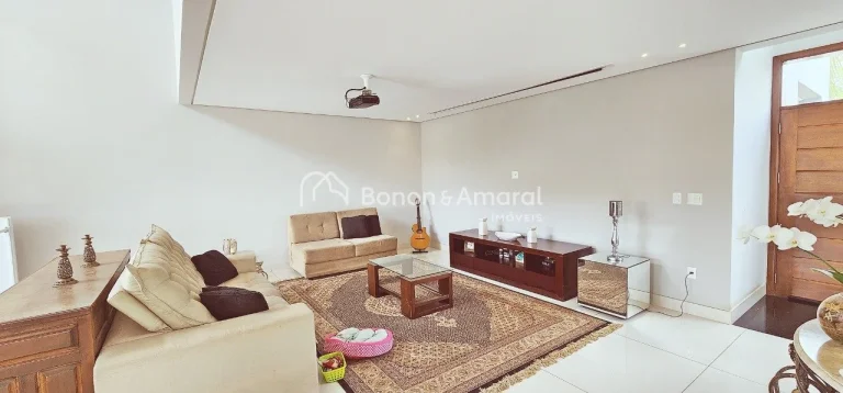 Imagem Casa de condominio a venda no Parque das Quaresmeiras em Campinas!!

Casa com vista para o por do so...