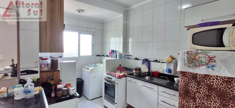 Imagem Apartamento à venda na Vila Assunção, Praia Grande-SP: 1 quarto, 1 sala, 1 banheiro, 1 vaga, 42m² de área!
