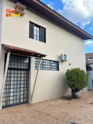 Imagem Imperdível: Casa à venda em Ribeirão Preto-SP, bairro City Ribeirão, 3 quartos, 1 suíte, 2 salas, 4 banheiros, 282m². Venha conferir!