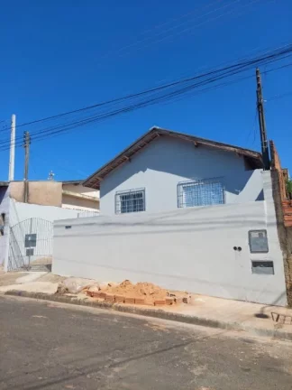 Imagem Casa com 2 dormitórios à venda, 113 m² por R$ 350.000,00 - Jardim Vera Cruz - Avaré/SP