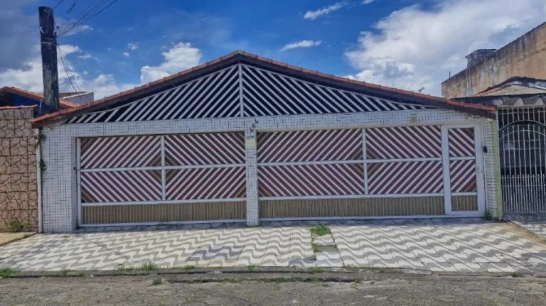 Imagem CASA COM 153 m² - MARACANÃ - PRAIA GRANDE SP