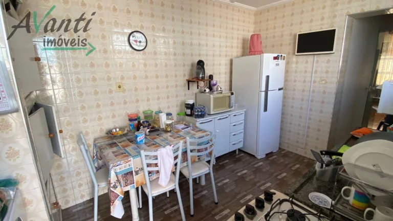 Imagem Casa à Venda na Vila Belmiro, Santos – 3 Dormitórios, 2 Banheiros – Avanti Imóveis