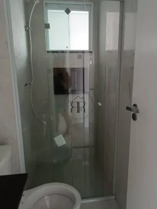 Imagem Charmoso apartamento de 2 dormitórios, sala espaçosa, cozinha e lavanderia. Prédio com elevador.
...