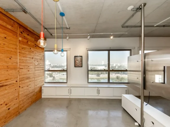 Imagem Apartamento Vila Leopoldina - 70M², 1 Dorm, 1 Suíte, 1 Vaga Demarcada, Academia, Piscina, Lavanderia, Sauna, Split, Banheiro de Serviço.