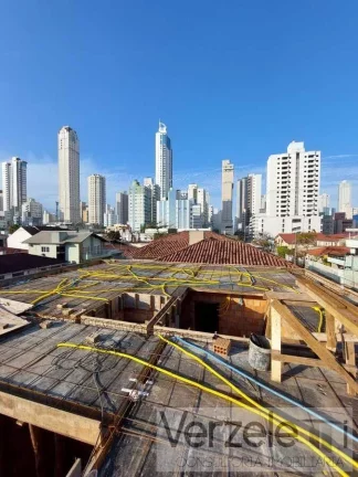 Imagem Casa / Sobrado para Venda em Balneário Camboriú / SC no bairro Centro