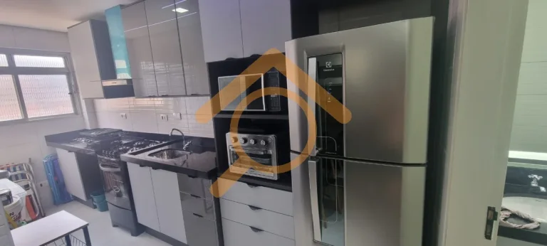 Imagem Apartamento à venda no Canto do Forte, Praia Grande-SP: 1 quarto, 1 sala, 1 banheiro, 1 vaga de garagem, 35m² de área.